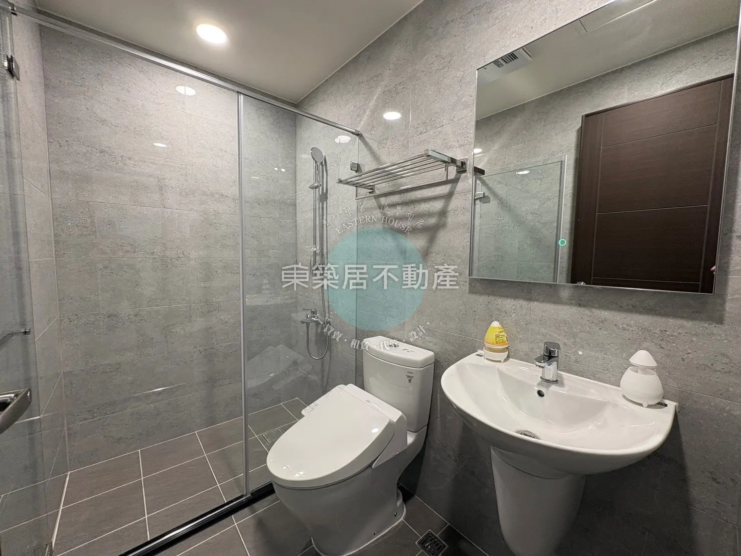3 bedrooms apartment for rent in Annan District, Tainan City | NT$ 23 000 | 20 ping slide 12