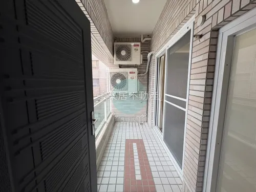 3 bedrooms apartment for rent in East District, Tainan City | NT$ 26 800 | 21 ping slide 3