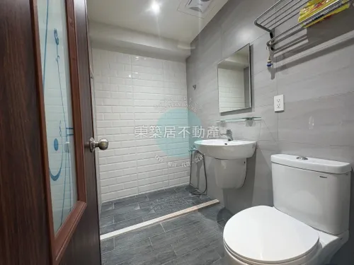 3 bedrooms apartment for rent in East District, Tainan City | NT$ 26 800 | 21 ping slide 8
