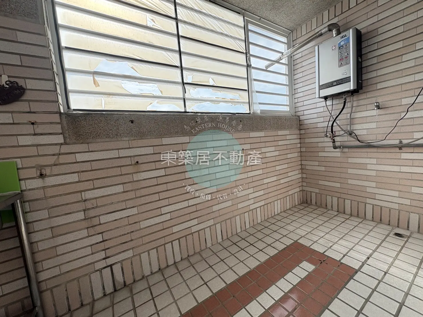 3 bedrooms apartment for rent in East District, Tainan City | NT$ 26 800 | 21 ping slide 15