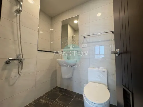 Apartment for sale NT$ 14 990 000 - Section 2, Yonghua Road - 2 bedrooms