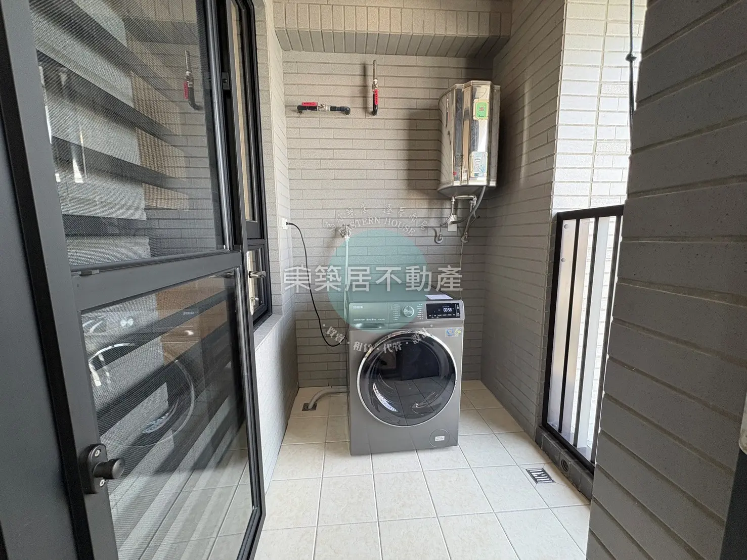 2 bedrooms apartment for sale in Anping District, Tainan City | NT$ 14 990 000 | 19 ping slide 12