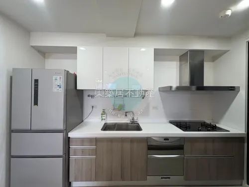 3 bedrooms apartment for rent in East District, Tainan City | NT$ 35 800 | 33 ping slide 4