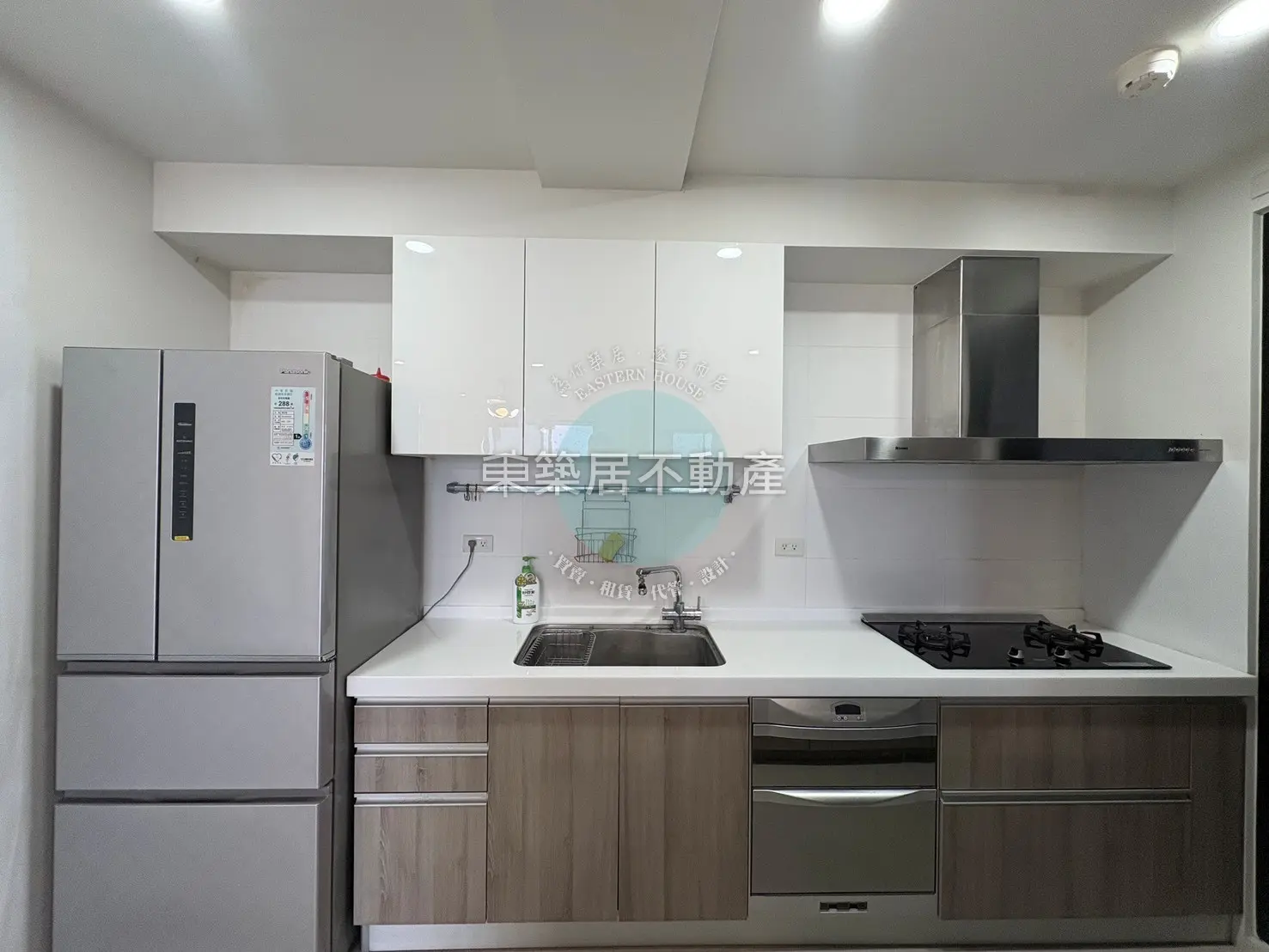 3 bedrooms apartment for rent in East District, Tainan City | NT$ 35 800 | 33 ping slide 4