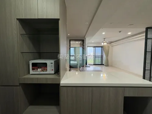3 bedrooms apartment for rent in East District, Tainan City | NT$ 35 800 | 33 ping slide 5