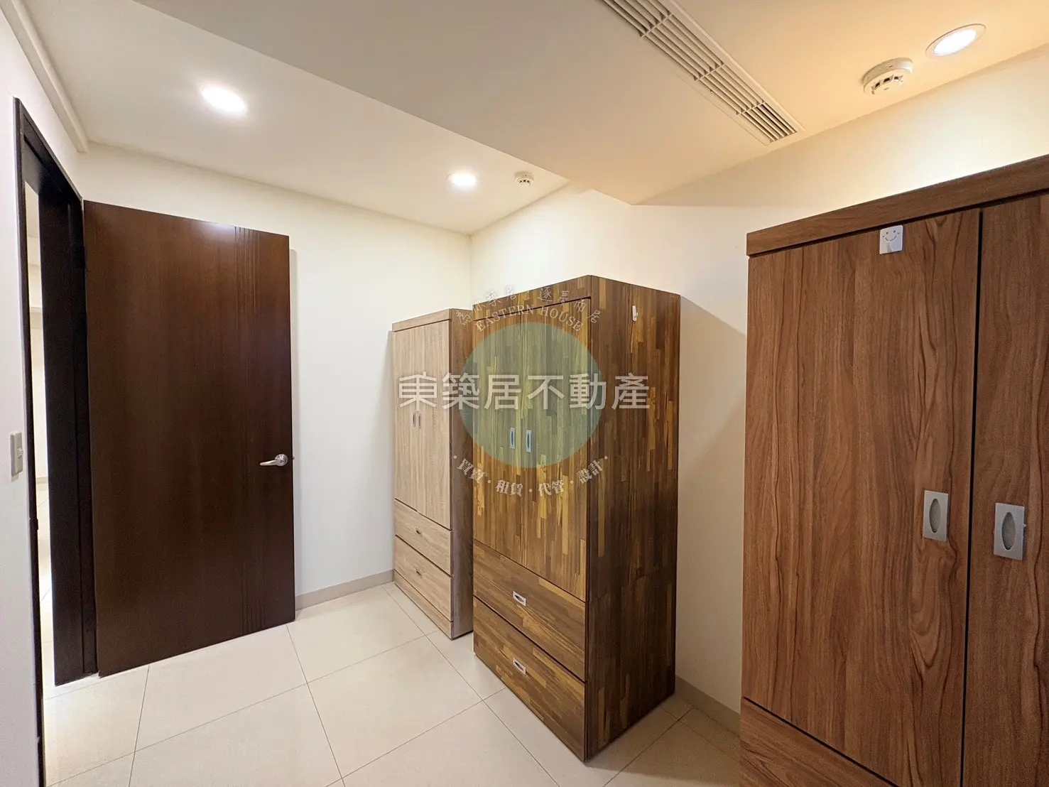 3 bedrooms apartment for rent in Anping District, Tainan City | NT$ 30 800 | 21 ping slide 12