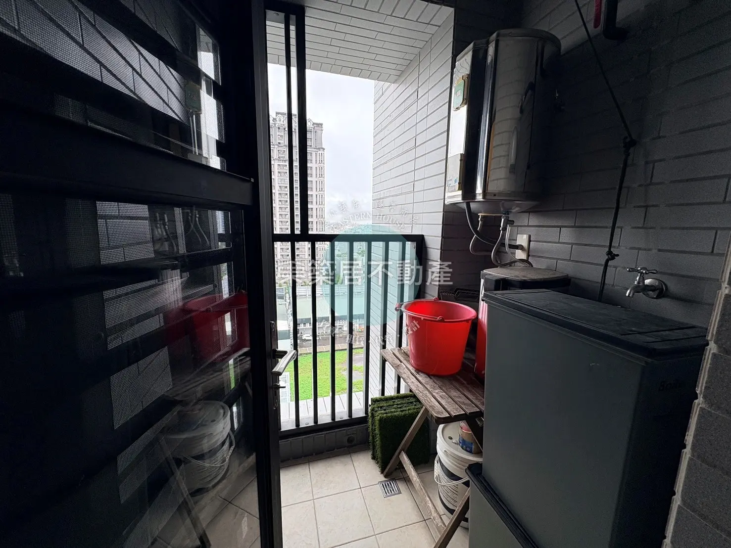 2 bedrooms apartment for rent in Anping District, Tainan City | NT$ 32 000 | 21 ping slide 14