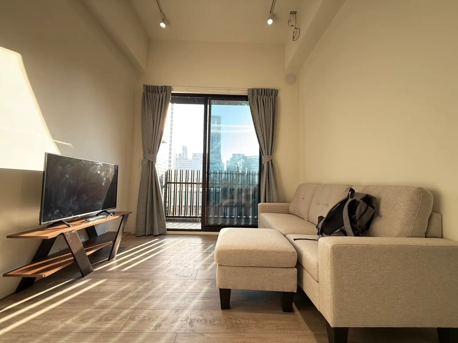 3 bedrooms apartment for rent TWD 39 000 - 19 ping - Xitun District, Taichung City slide 1