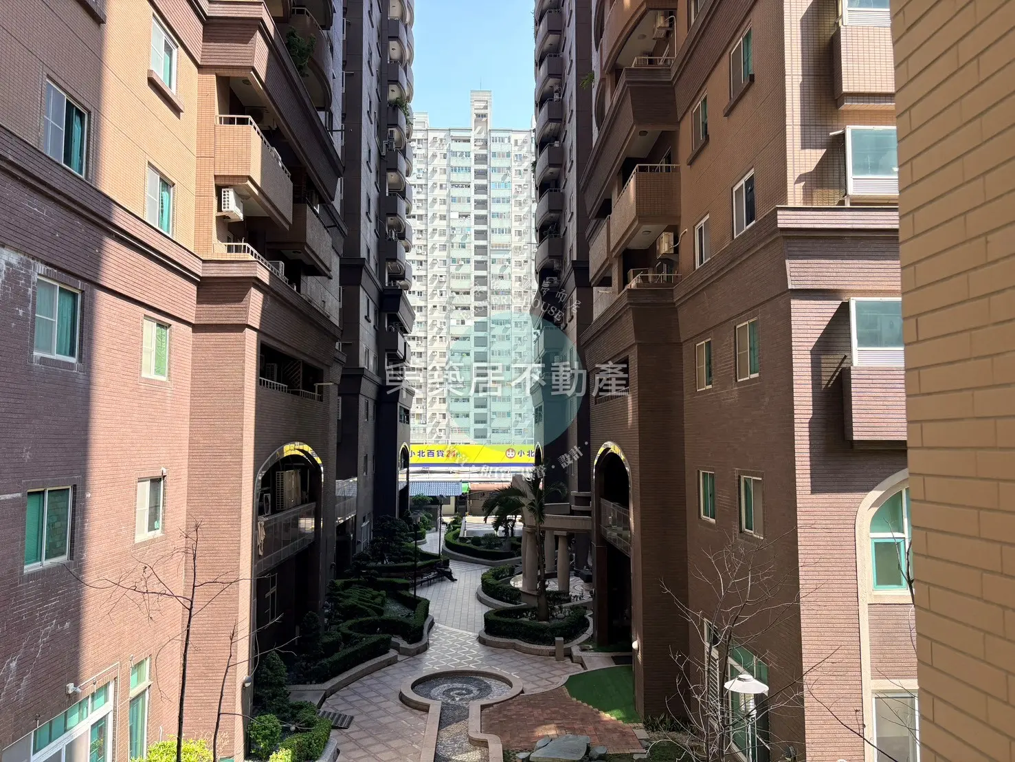 2 bedrooms apartment for rent in Anping District, Tainan City | NT$ 22 800 | 13 ping slide 3