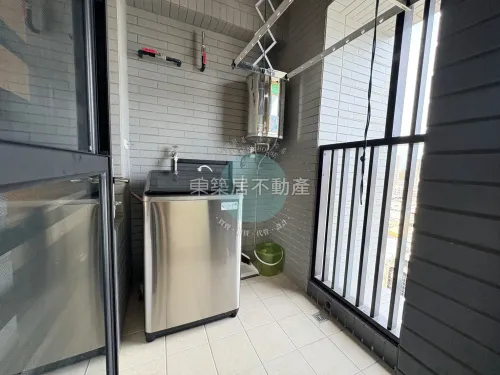 2 bedrooms apartment for rent in Anping District, Tainan City | NT$ 32 800 | 19 ping slide 13