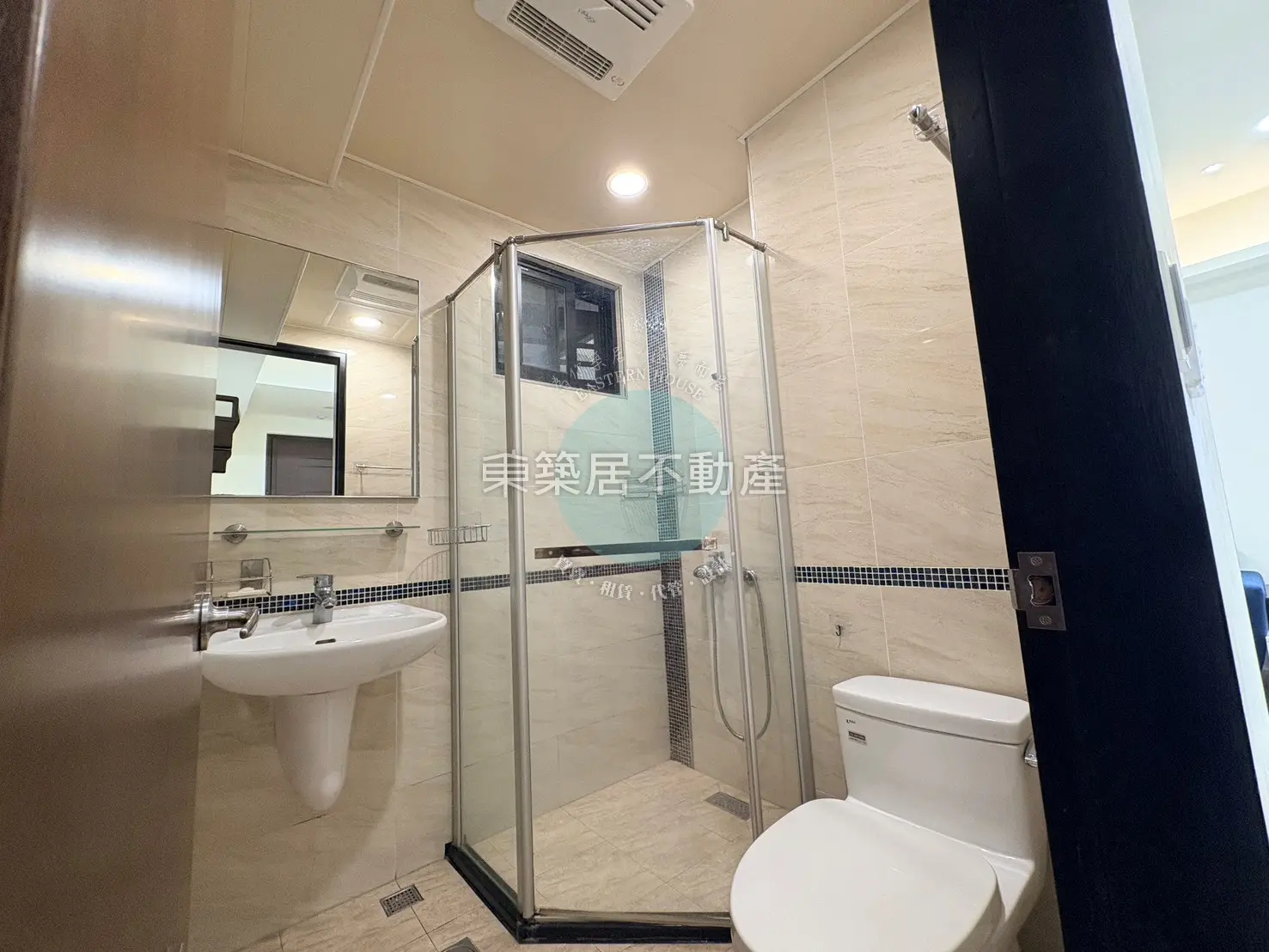 2 bedrooms apartment for rent in Anping District, Tainan City | NT$ 23 800 | 13 ping slide 10
