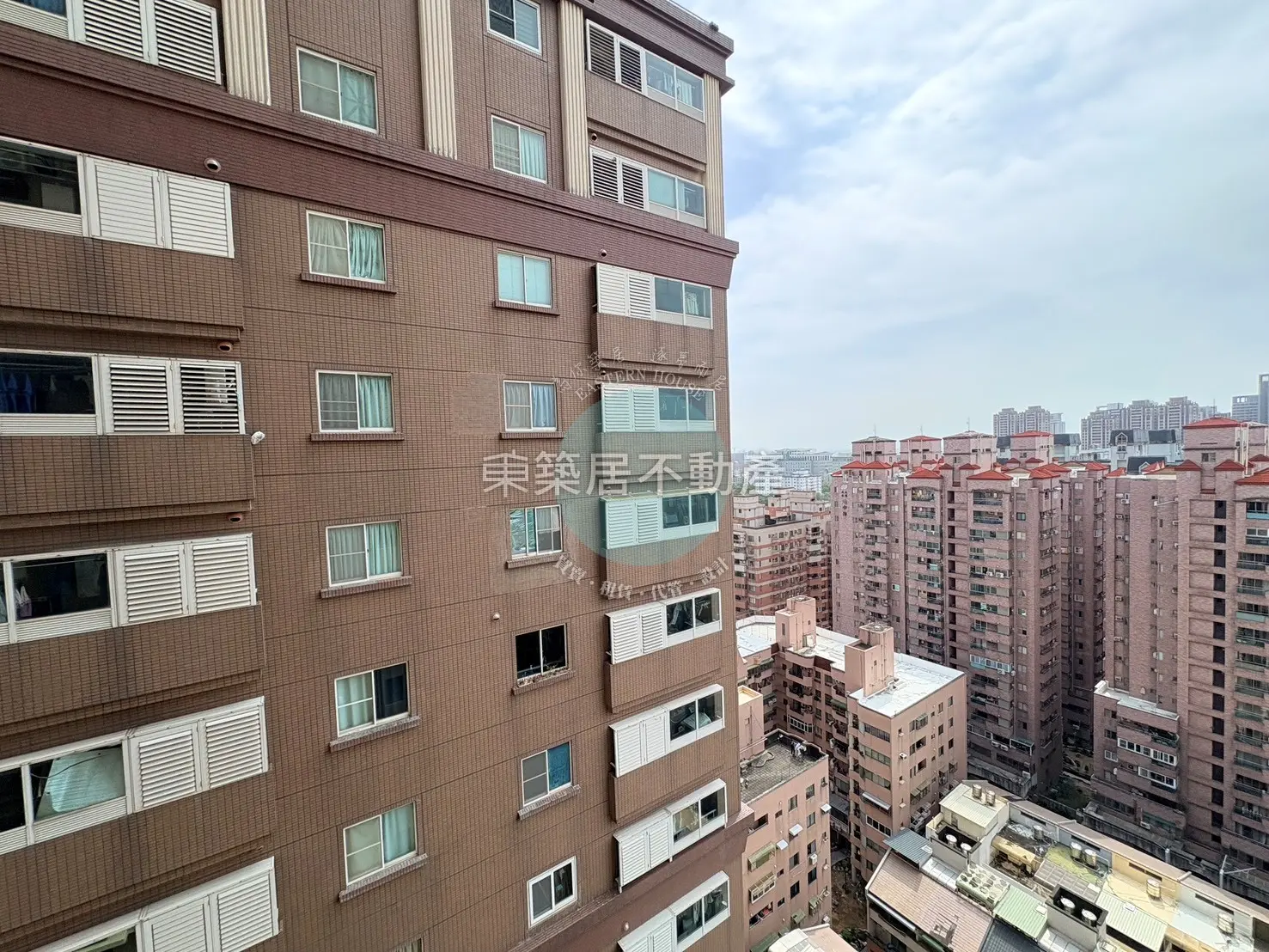 2 bedrooms apartment for rent in Anping District, Tainan City | NT$ 23 800 | 13 ping slide 12