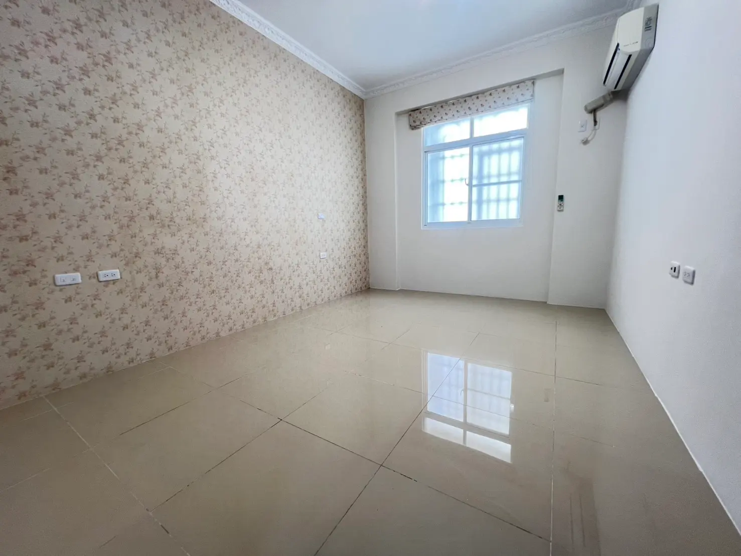 35 bedrooms townhouse for sale in Sanmin District, Kaohsiung City | NT$ 14 800 000 | 22 ping slide 10