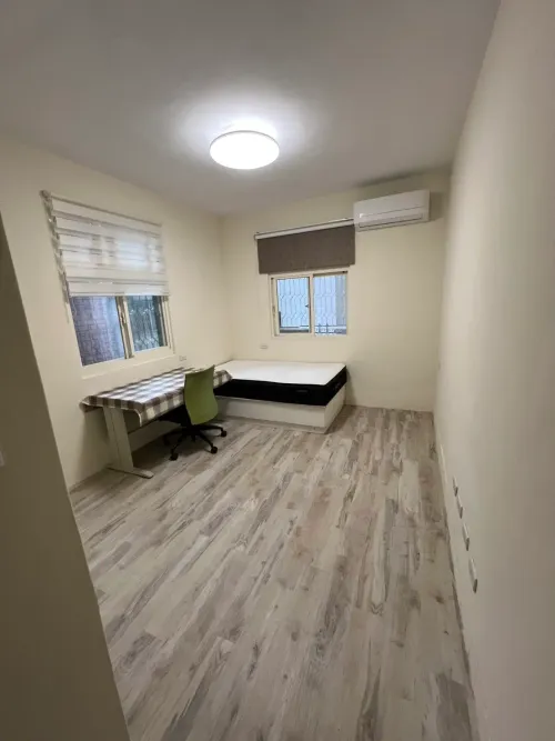 Room for rent NT$ 11 000 - Furong Street - 4 bedrooms