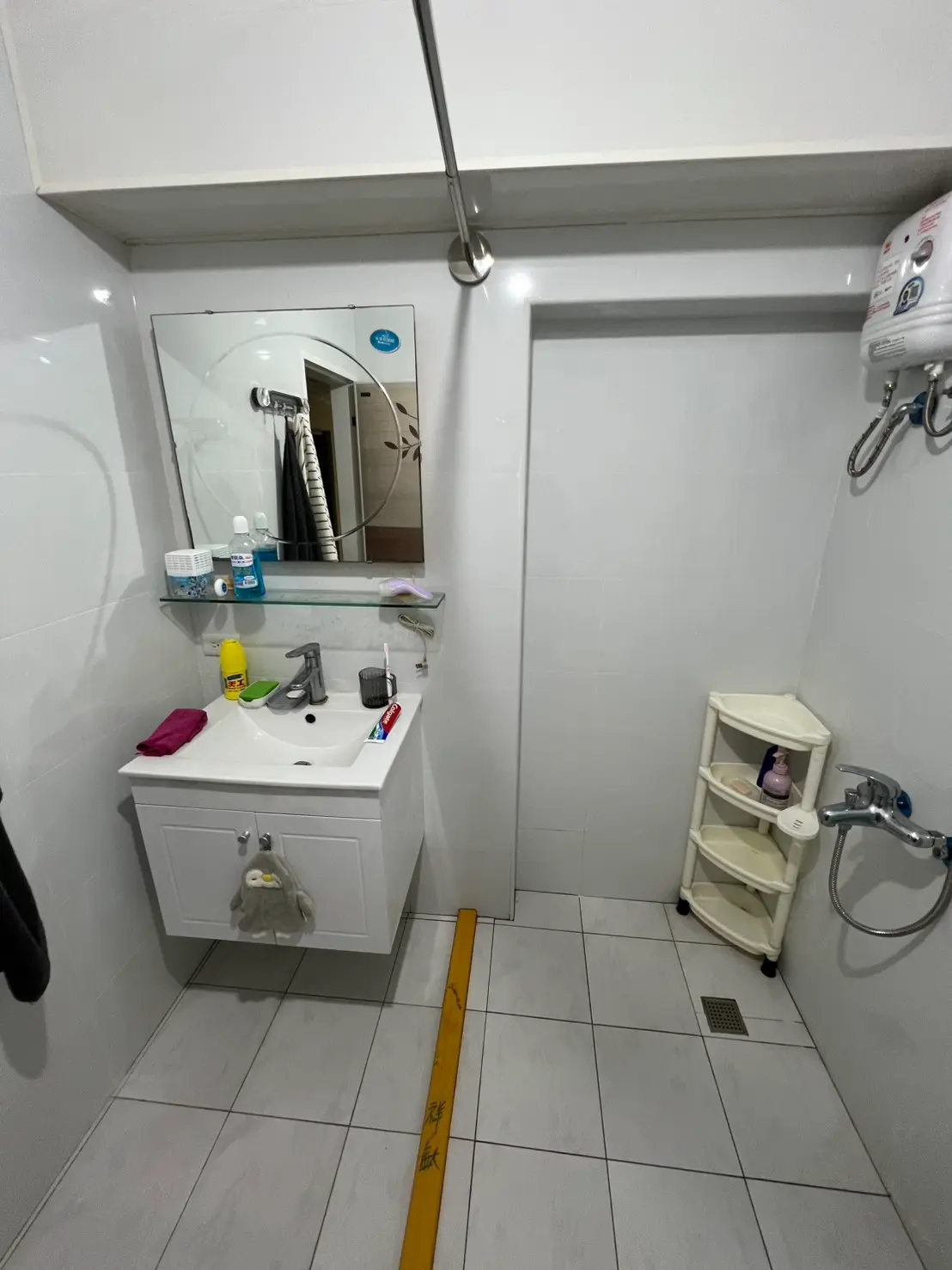 Room for rent in Shilin District, Taipei City | NT$ 11 000 | 6 ping slide 10