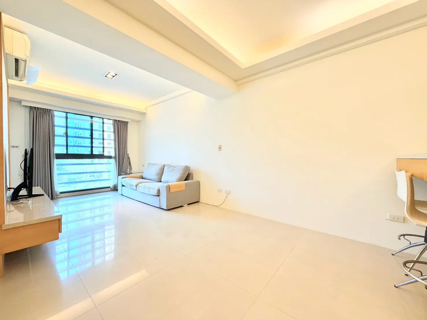1 room apartment for rent in Xitun District, Taichung City | NT$ 26 000 | 20 ping slide 1
