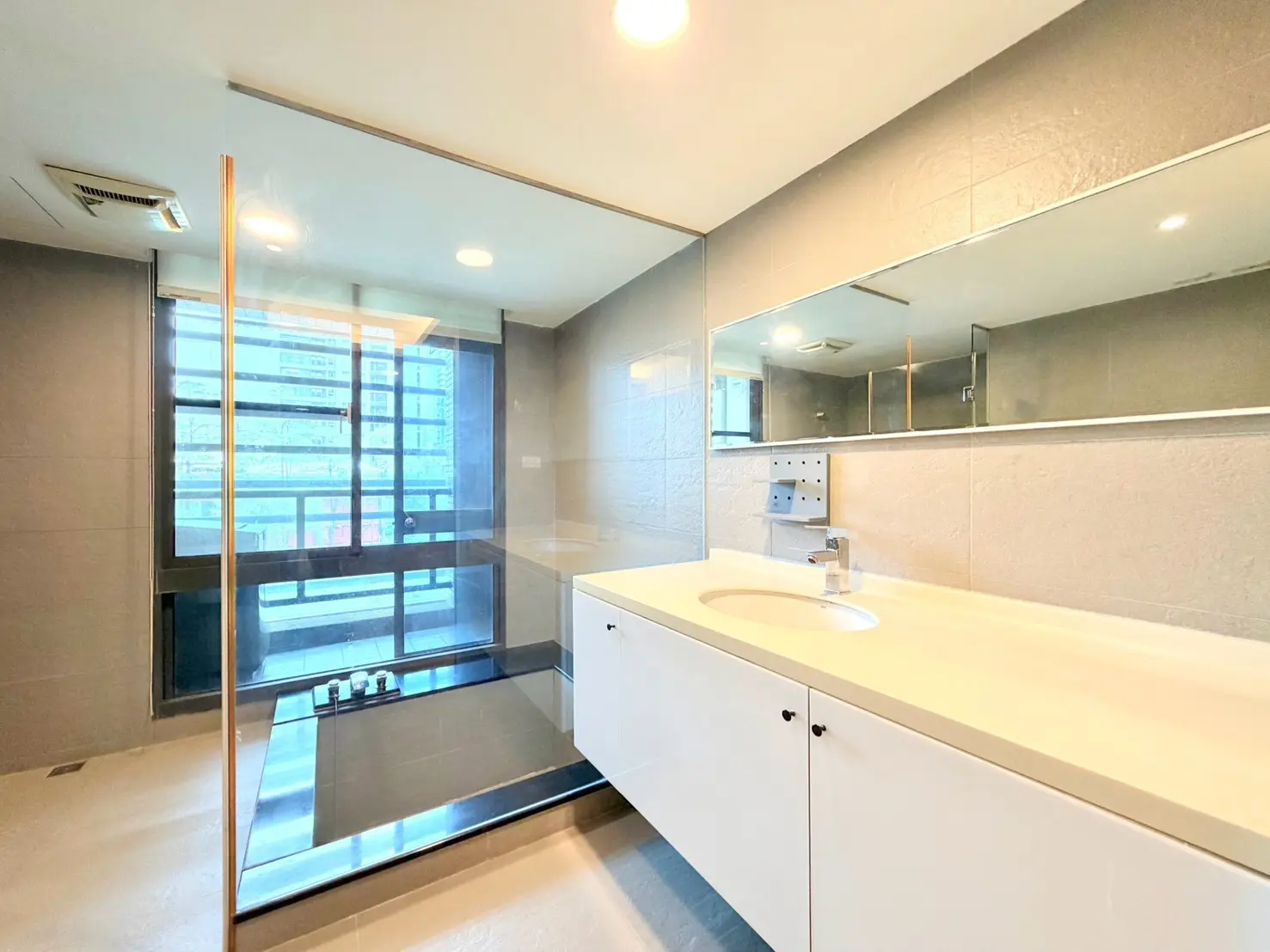 1 room apartment for rent in Xitun District, Taichung City | NT$ 26 000 | 20 ping slide 16