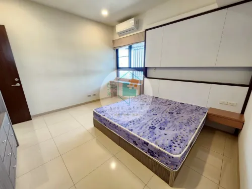 Apartment for sale TWD 15 880 000 - Yonghua 5th Street - 3 bedrooms