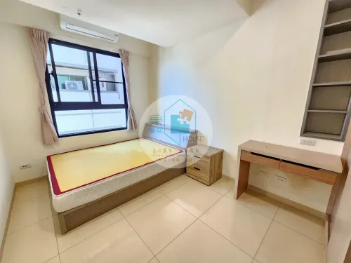 Apartment for sale TWD 15 880 000 - Yonghua 5th Street - 3 bedrooms