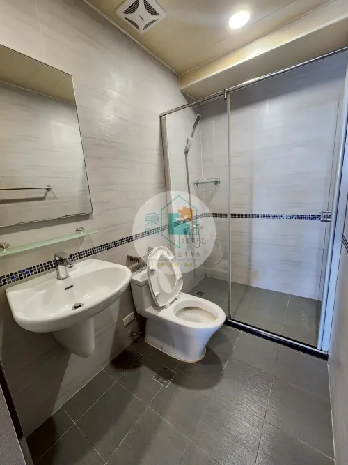 Apartment for sale TWD 15 880 000 - Yonghua 5th Street - 3 bedrooms