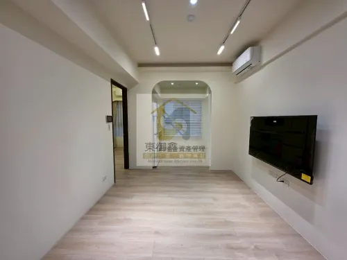 Apartment for rent TWD 28 000 -  - 3 bedrooms