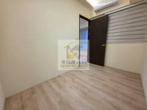 Apartment for rent TWD 28 000 -  - 3 bedrooms