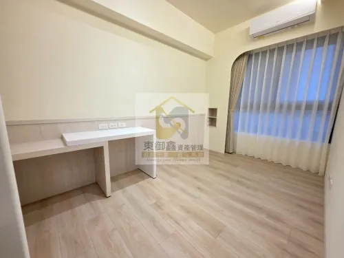Apartment for rent TWD 28 000 -  - 3 bedrooms