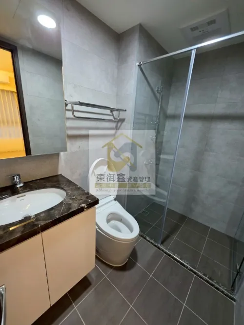 Apartment for rent TWD 28 000 -  - 3 bedrooms