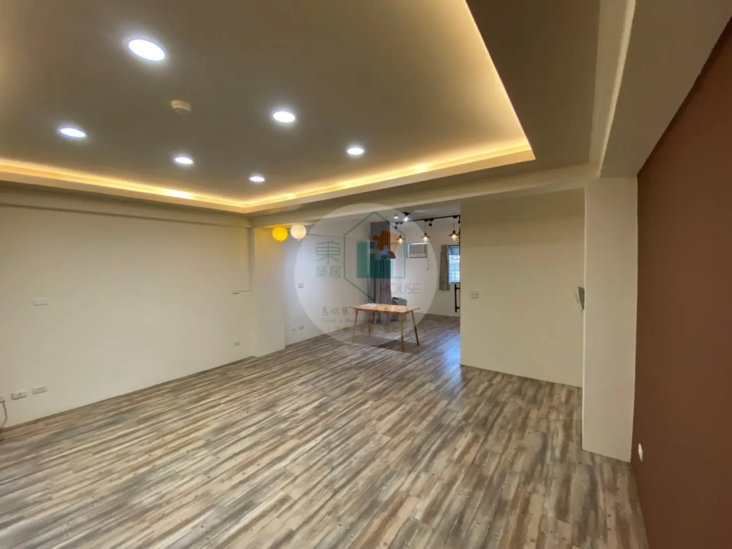 3 bedrooms apartment for sale in Anping District, Tainan City | TWD 10 880 000 | 30 ping slide 1