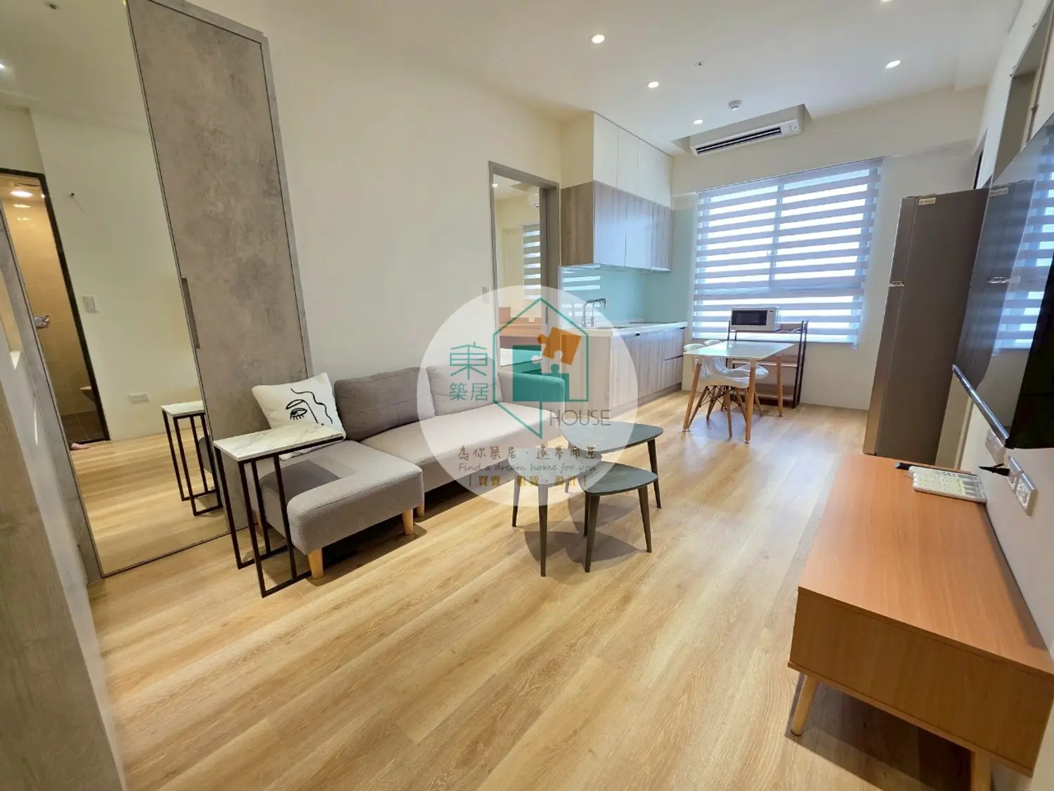 2 bedrooms apartment for rent TWD 28 800 - 13 ping - West Central District,Tainan City slide 0