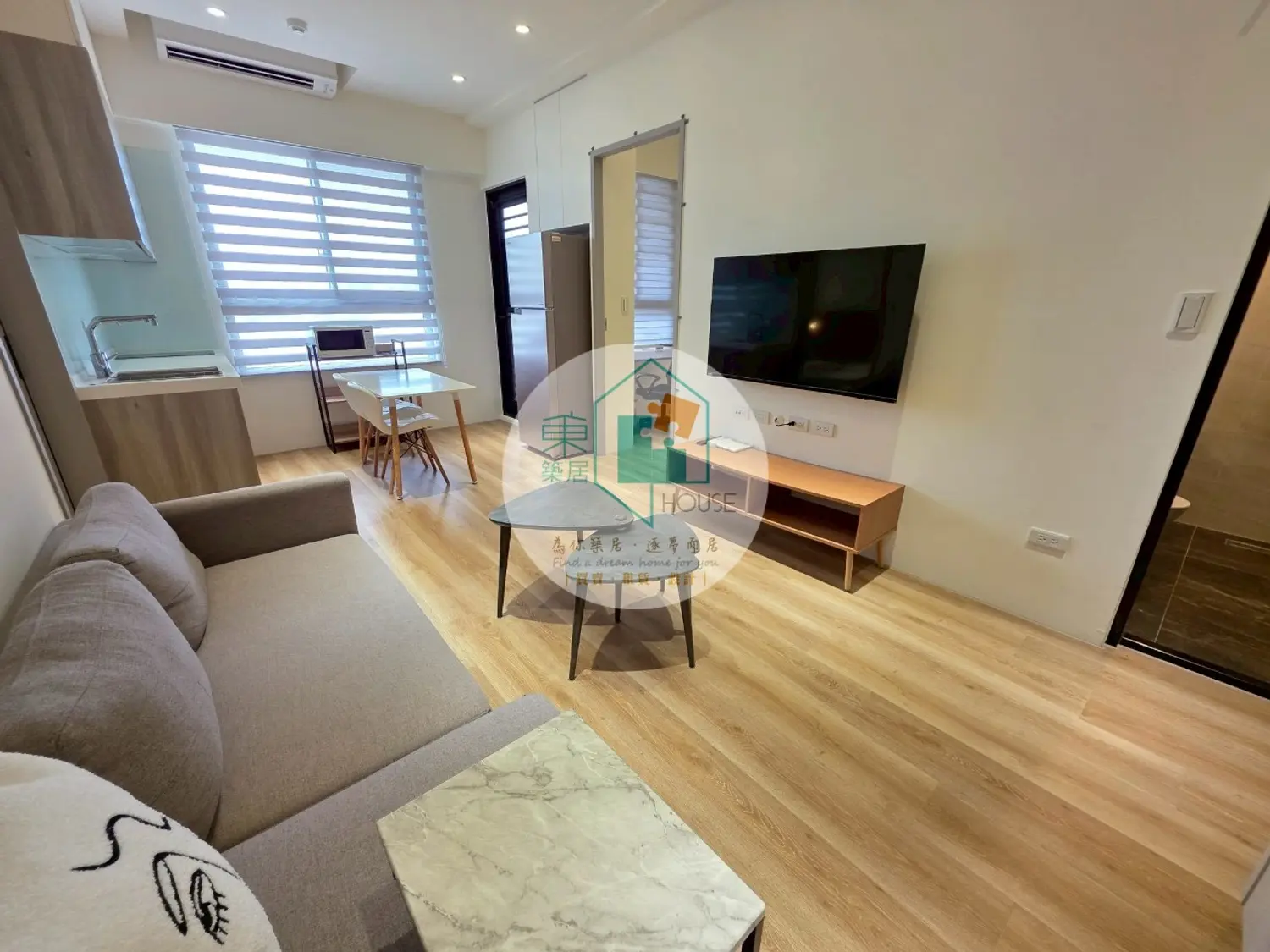 2 bedrooms apartment for rent TWD 28 800 - 13 ping - West Central District,Tainan City slide 1