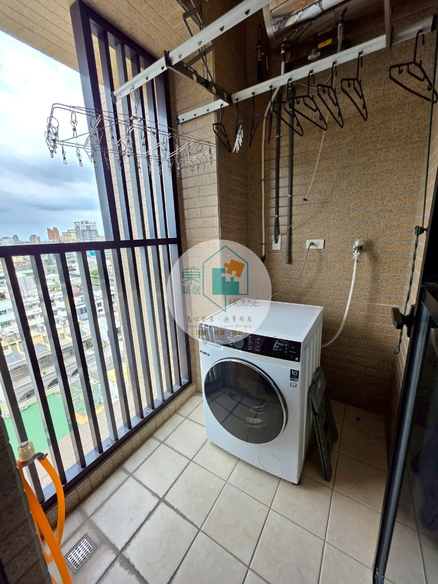 2 bedrooms apartment for rent TWD 28 800 - 13 ping - West Central District,Tainan City slide 12