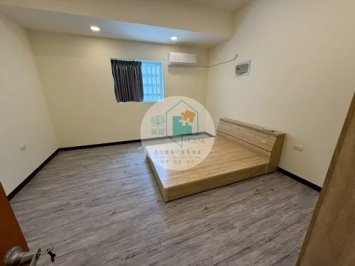 Townhouse for rent TWD 25 800 -  - 4 bedrooms