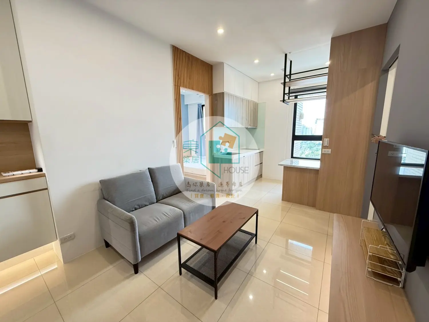 2 bedrooms apartment for rent TWD 28 800 - 13 ping - West Central District,Tainan City slide 1