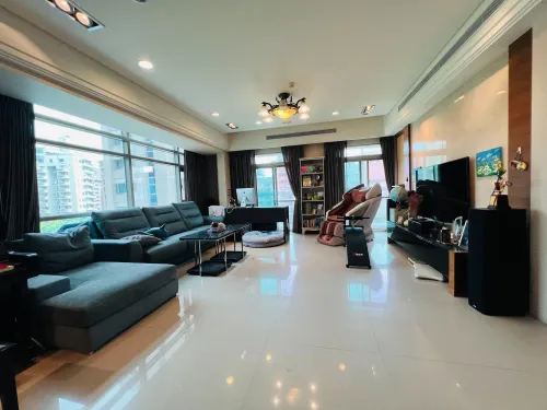 Apartment for sale NT$ 108 880 000 - Lane 608, Beian Road - 4 bedrooms