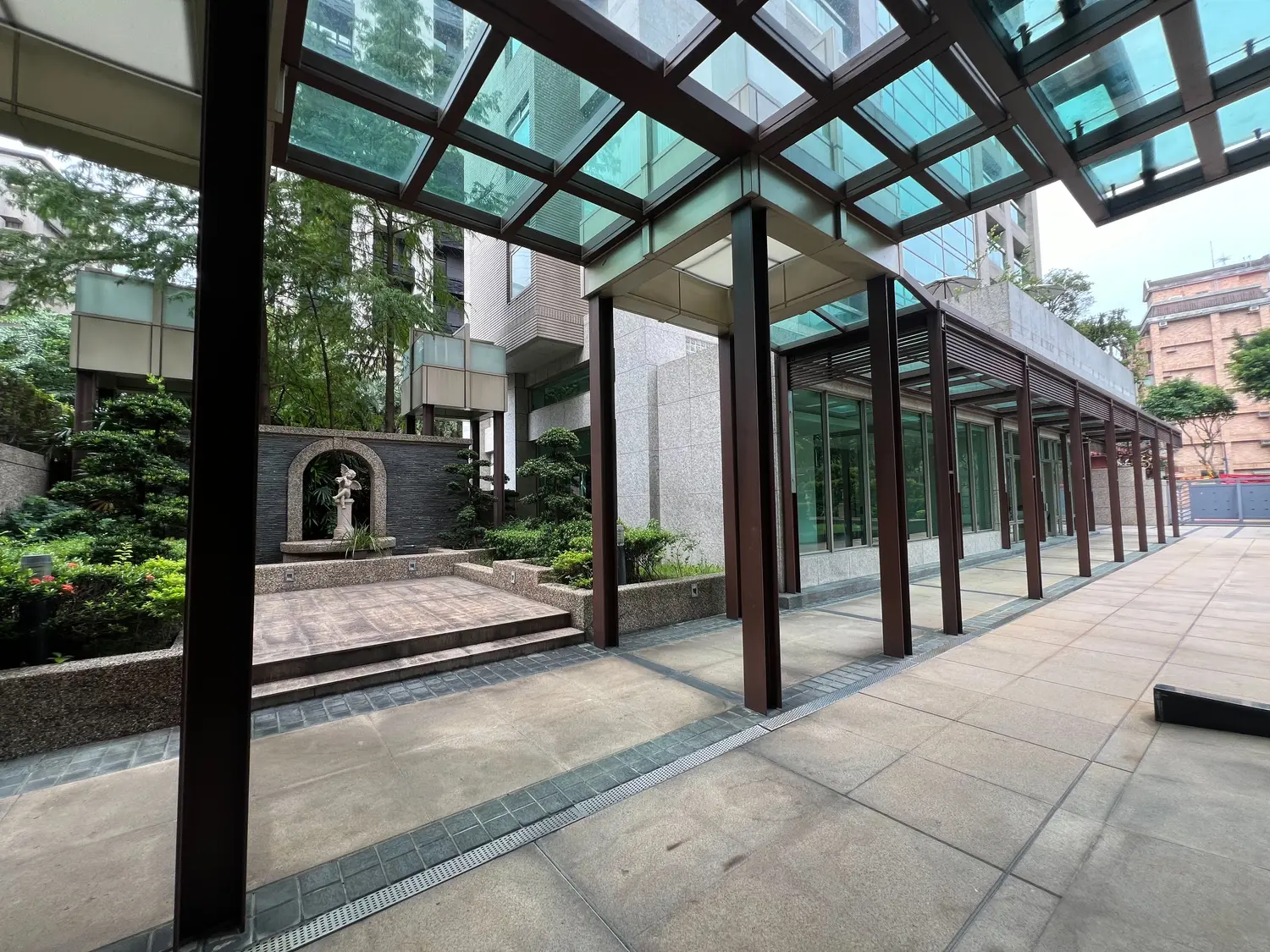 4 bedrooms apartment for sale in Zhongshan District, Taipei City | NT$ 108 880 000 | 44 ping slide 15