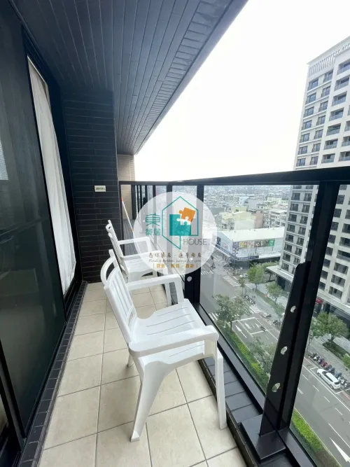 Apartment for rent TWD 42 800 - Section 2, Yonghua Road - 3 bedrooms