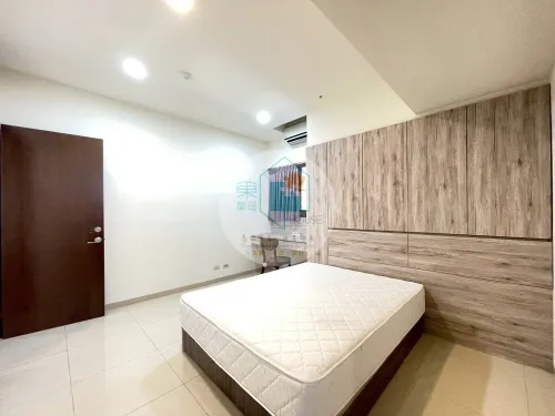 Apartment for rent TWD 38 800 - Yonghua 5th Street - 3 bedrooms