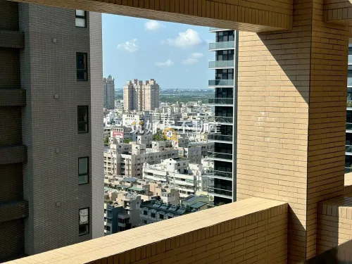 Apartment for rent TWD 32 800 - Section 2, Yonghua Road - 2 bedrooms