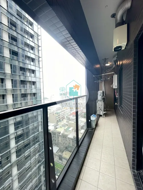 Apartment for rent TWD 33 800 - Yonghua 5th Street - 3 bedrooms