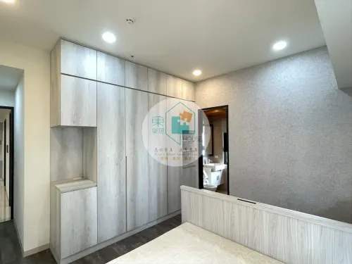 Apartment for rent TWD 42 800 - Section 2, Yonghua Road - 3 bedrooms