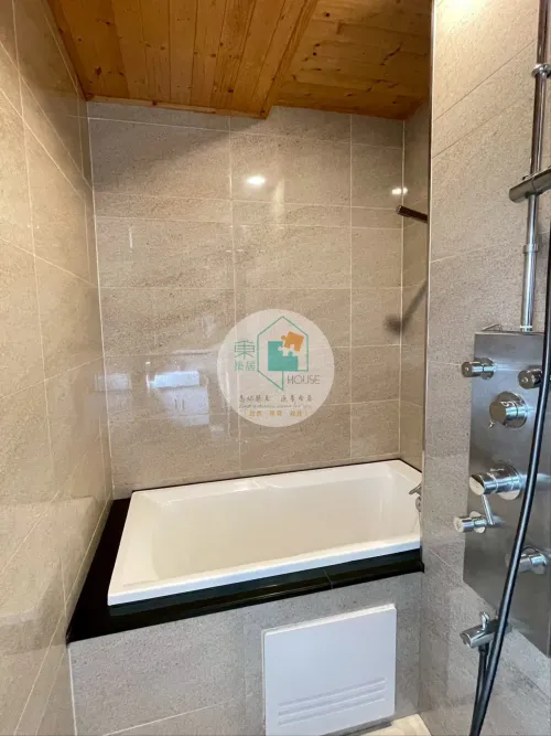 Apartment for rent TWD 42 800 - Section 2, Yonghua Road - 3 bedrooms