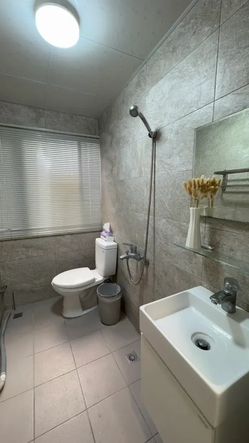 Private room for rent TWD 15 500 -  - 3 bedrooms