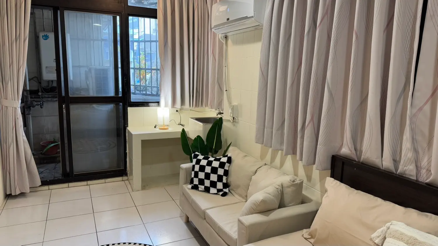 Private room for rent TWD 19 500 - 7 ping - Daan District,Taipei City slide 2
