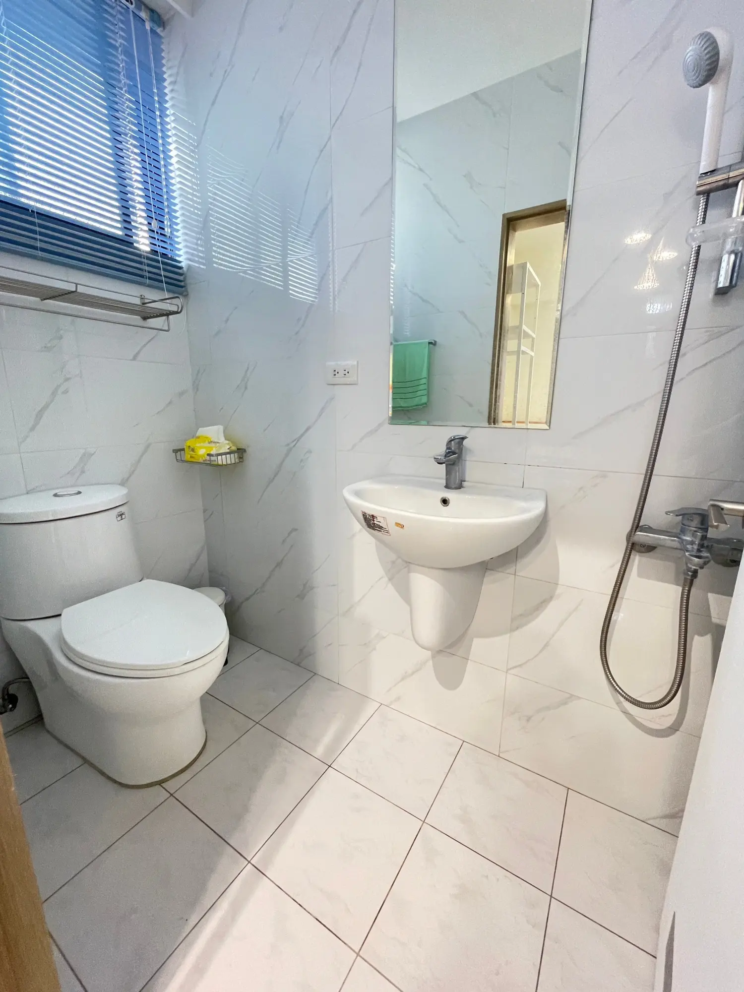 3 bedrooms apartment for rent in West District, Taichung City | NT$ 32 000 | 28 ping slide 12