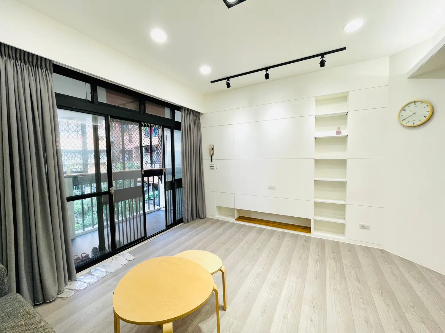 3 bedrooms apartment for rent in West District, Taichung City | NT$ 32 000 | 28 ping slide 14