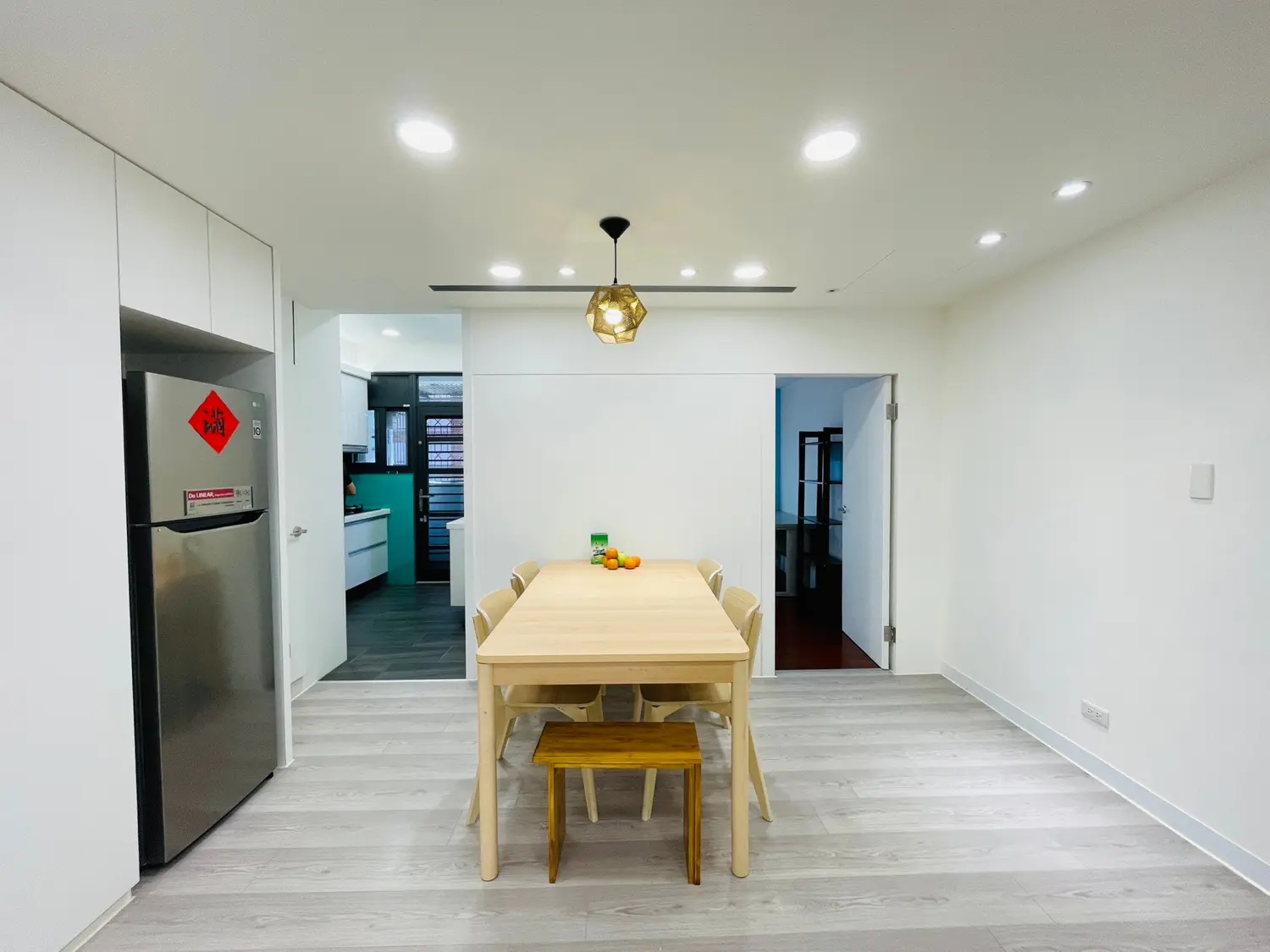 3 bedrooms apartment for rent in West District, Taichung City | NT$ 32 000 | 28 ping slide 16