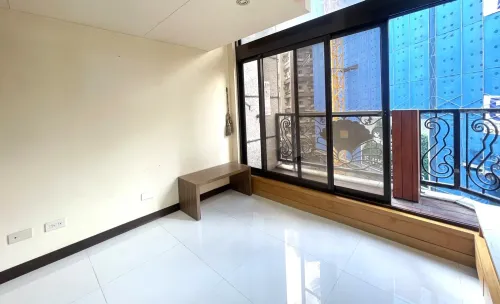 Studio apartment for sale TWD 15 800 000 - 5 ping - Taipei City,Zhongshan District slide 1