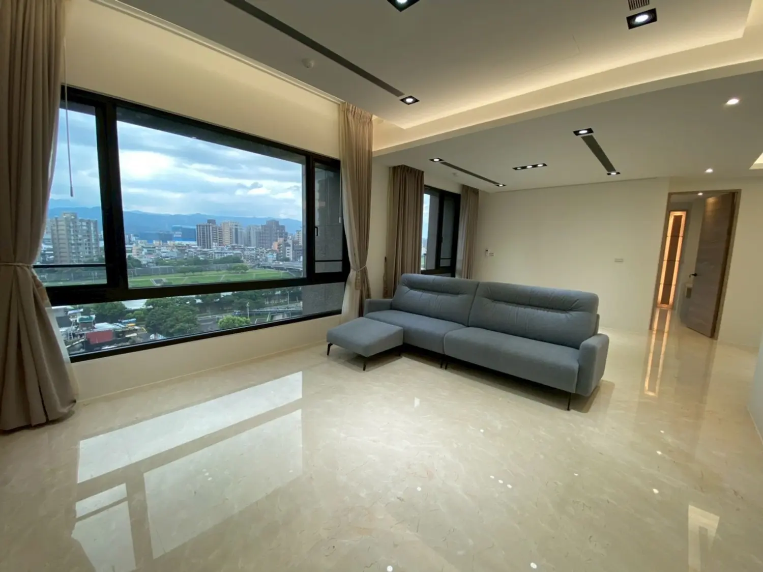 3 bedrooms apartment for sale TWD 77 000 000 - 35 ping - Nangang District,Taipei City slide 15