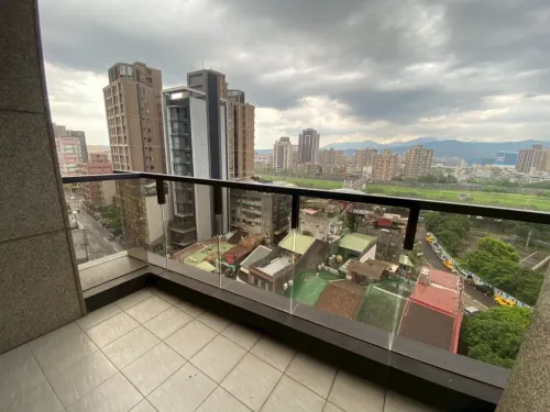 3 bedrooms apartment for sale TWD 77 000 000 - 35 ping - Nangang District,Taipei City slide 5